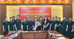 Thủ trưởng Bộ tư lệnh Quân khu giao nhiệm vụ cho đội tuyển bóng chuyền hơi nữ tham gia Liên hoan thể dục thể thao phụ nữ quân đội